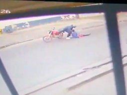 Así abandonó a su cómplice muerto el motochorro que intentó asaltar a un policía en Quilmes