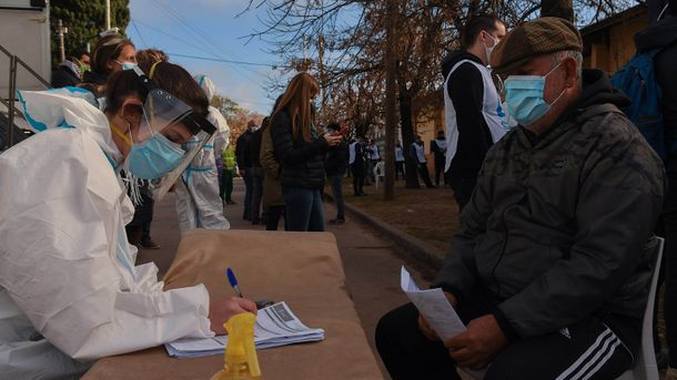 Se detectaron 23 nuevos casos de coronavirus en el barrio Villa Azul: ya son 196 los contagiados