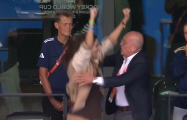 El festejo de Luciana Aymar por la tercera estrella de Las Leonas se volvió viral.
