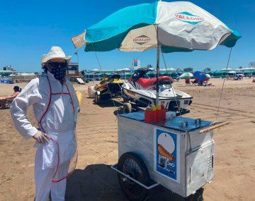 Mar del Plata: cuánto cuesta comer en la playa un pancho y una gaseosa en febrero