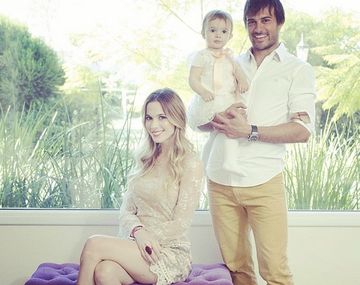 El tierno álbum familiar de Bonelli con su esposo y su hija