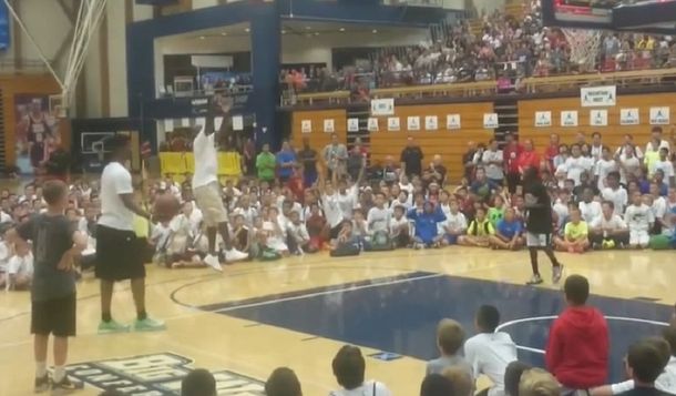 Intacto: Michael Jordan dejó con la boca abierta a miles de chicos