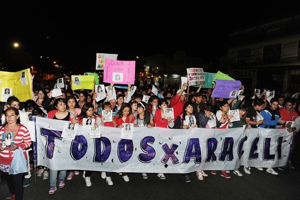 Vinader, complicado: su DNI se ve en el video de Araceli