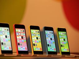 apple presento dos nuevos telefonos: iphone 5s y 5c apple presento dos nuevos telefonos: iphone 5s y 5c