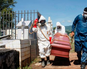 Ocultó que tenía coronavirus: contagió y perdió a toda su familia en 42 días
