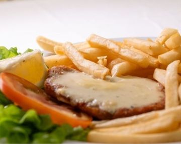 Este bodegón ofrece las mejores milanesas de Buenos Aires.&nbsp;