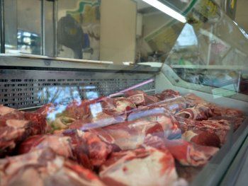 Tras la advertencia del Gobierno, los exportadores de carne seguirán en Precios Cuidados