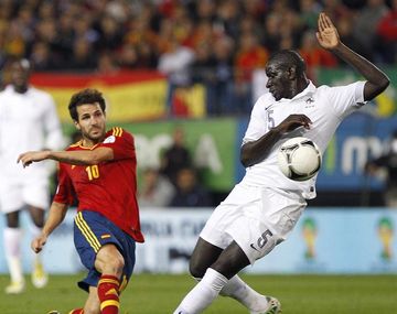 Francia le igualó a España en Madrid con el tiro del final