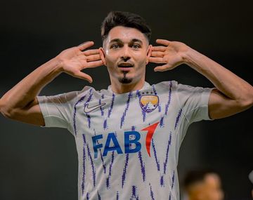 El jugador argentino que hizo historia en Emiratos Árabes: ganó el Balón de Oro de ese país