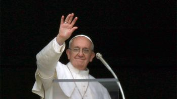uruguayo afirma que el papa lo ayudo a huir de la dictadura