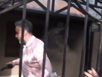 Video: Leopoldo Luque se sacó con un periodista y le robó el micrófono