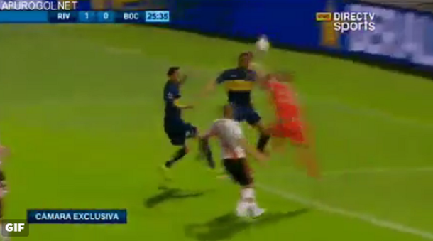 Superclásico con polémicas: ¿fue penal de Chiarini sobre Magallán?