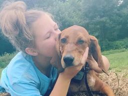 Una nena quiso salvar a su perro, pero ambos murieron atropellados