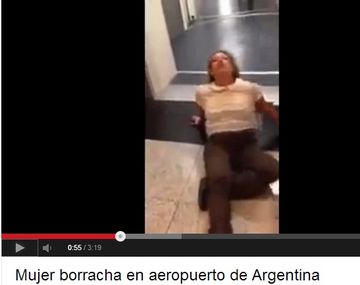 El video de una argentina borracha es furor en Internet