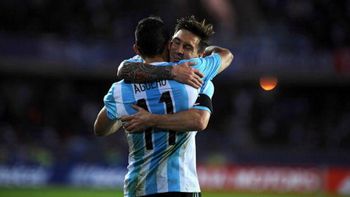 los 15 minutos de messi y agüero fueron mejores que los 75 de messi y tevez los 15 minutos de messi y agüero fueron mejores que los 75 de messi y tevez