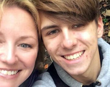 Un adolescente de 17 años murió por dar vuelta la cara muy rápido