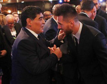 Lionel Messi: Me hubiese gustado que Diego Maradona me entregue la Copa