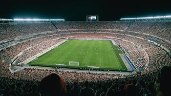 River lanzó a la venta packs de entradas para la Libertadores 2024: los precios