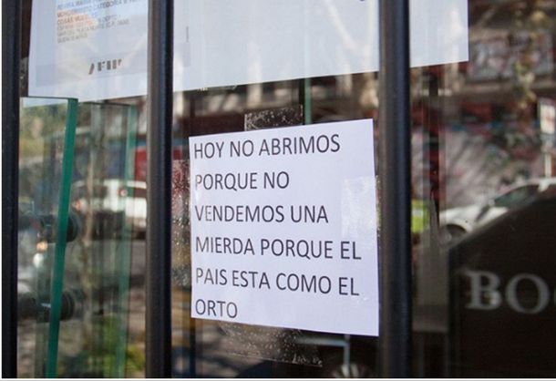 Llevaba 20 días sin vender, cerró su local y dejó un sugerente mensaje en la puerta