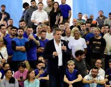 Massa cerró su campaña junto a trabajadores: Volvería a elegir Argentina una y mil veces