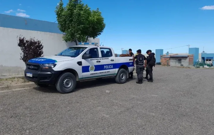 Un hombre discutió con su pareja, dijo que tomó veneno y desapareció