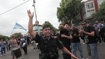 granados volvio a reunirse con los policias bonaerenses granados volvio a reunirse con los policias bonaerenses