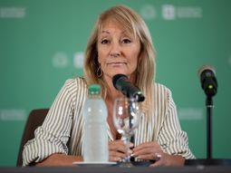 Carolina Cosse apuntó contra el gobierno uruguayo por su falta de rumbo. Carolina Cosse apuntó contra el gobierno uruguayo por su falta de rumbo.
