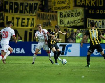 Estudiantes ganaba cómodo