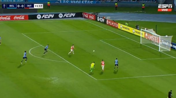 El insólito gol que erró Rafael Santos Borré ante Belgrano