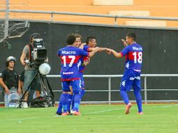 tigre lo dio vuelta y vencio a un estudiantes sin reaccion tigre lo dio vuelta y vencio a un estudiantes sin reaccion