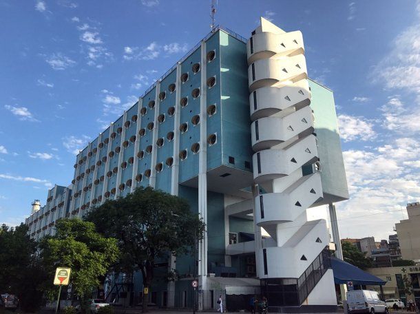 Sanidad anunció un paro de 24 horas ante la amenaza de cierre del Hospital Naval