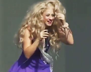 Marilina Bertoldi apuntó contra la reforma laboral y Javier Milei en el Cosquín Rock: 12 HORAS