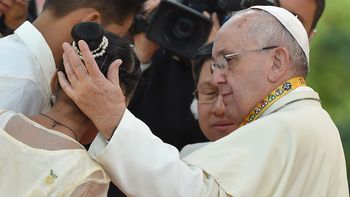 la nina que le pregunto al papa por que dios permite la prostitucion en los chicos la nina que le pregunto al papa por que dios permite la prostitucion en los chicos