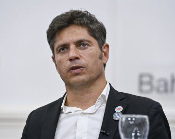 Kicillof llamó a construir un escudo democrático ante el desenfreno autoritario de Milei
