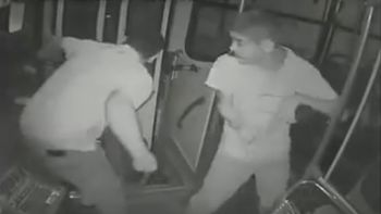 video: un joven discapacitado frustro un robo y le salvo la vida a un chofer video: un joven discapacitado frustro un robo y le salvo la vida a un chofer