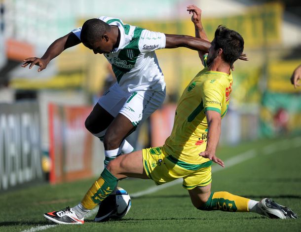 Defensa le ganó a Banfield en Varela