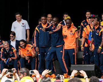 Mirá el increíble baile de Balanta en el arribo de Colombia a su país