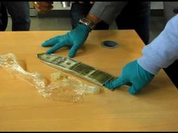 Detienen a dos mujeres con 12 mil dólares en la vagina