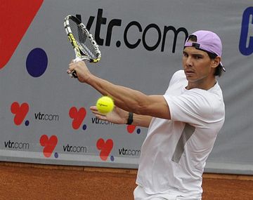 Nadal volvió al tenis con una victoria en dobles junto a Mónaco