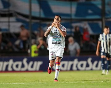 Deportivo Armenio dio el golpe y eliminó a Talleres de la Copa Argentina