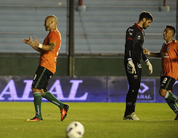 El arquero Pellegrino protagonizó un blooper y se fue a los vestuarios