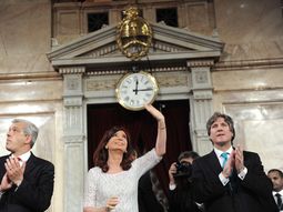 cfk anuncio una ley para los cortes y la oposicion aplaudio cfk anuncio una ley para los cortes y la oposicion aplaudio