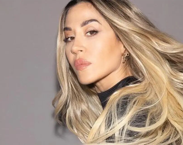 La colección de microbikinis de Jimena Barón para la playa