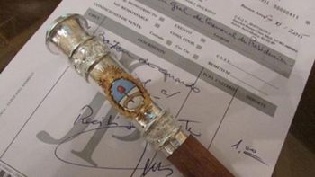 conoce el baston presidencial que recibira mauricio macri conoce el baston presidencial que recibira mauricio macri