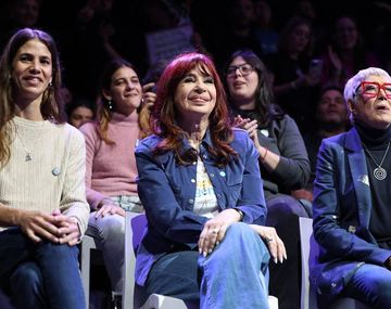 El discurso de Cristina durante el 25 de Mayo: Milei no construyó ni una escuela