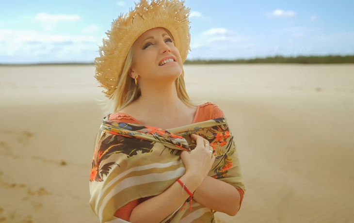 Laura Tuny lanzó su nuevo tema Darlo todo