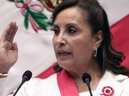 La destituida presidenta DinaBoluarte.