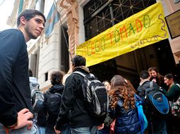 la uba cedio y destinara fondos para un nuevo bar para el pellegrini la uba cedio y destinara fondos para un nuevo bar para el pellegrini