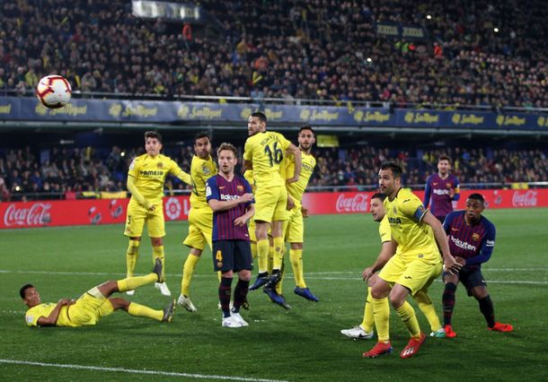 El golazo de tiro libre de Lionel Messi en el empate de Barcelona ante Villarreal
