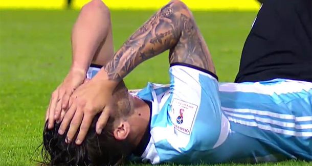 Esta semana operan a Fernando Gago: ¿cuánto estará afuera de las canchas?